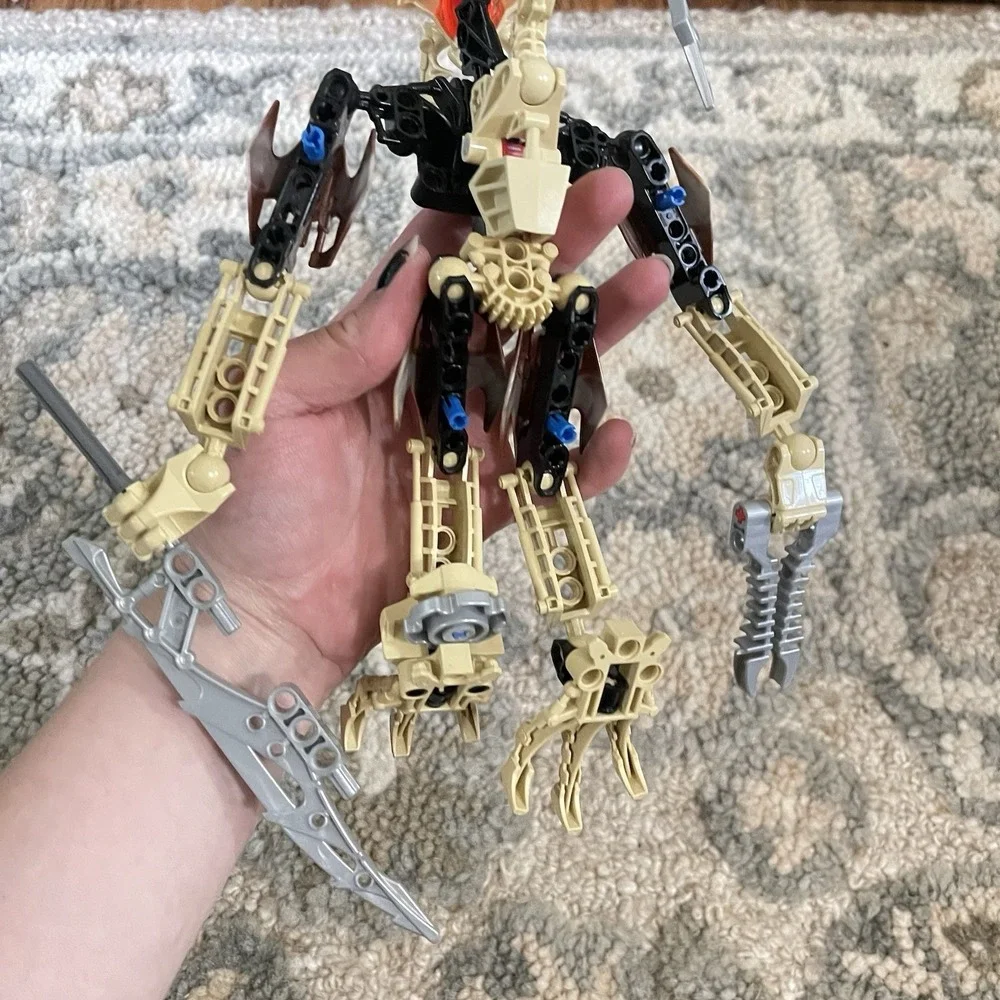 Lego 8983 Bionicle Vorox Glatorian 8